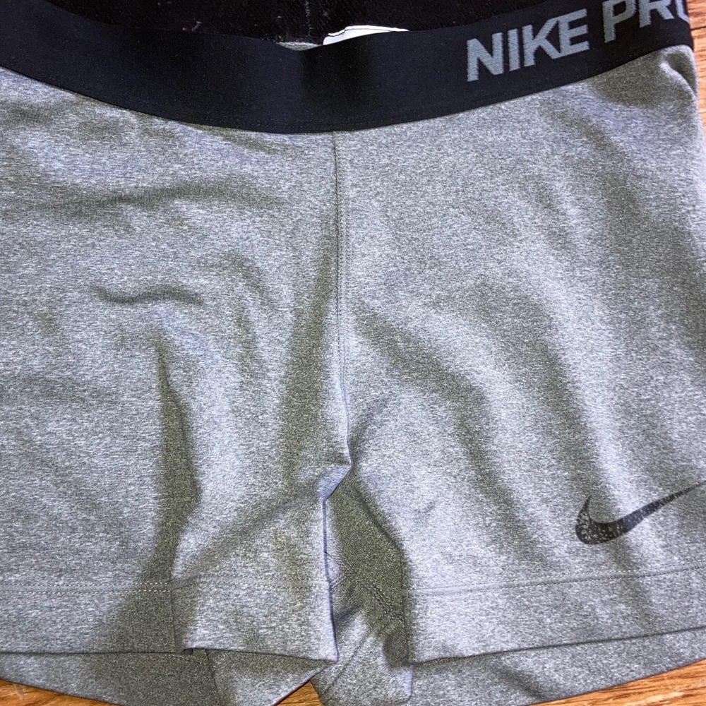 Grey Nike Pro’s